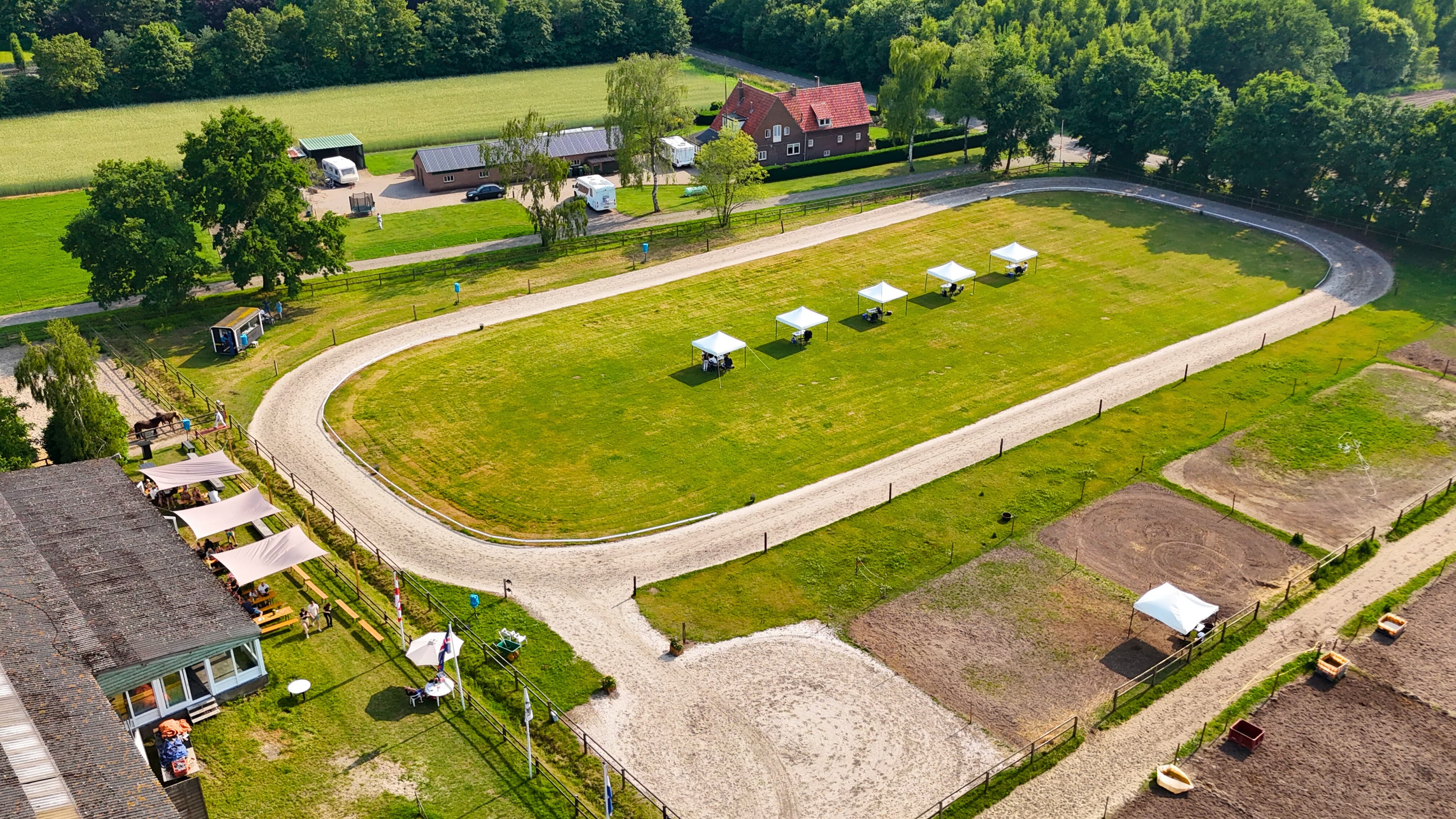 Ovaalbaan van Manege Duikse Hoef